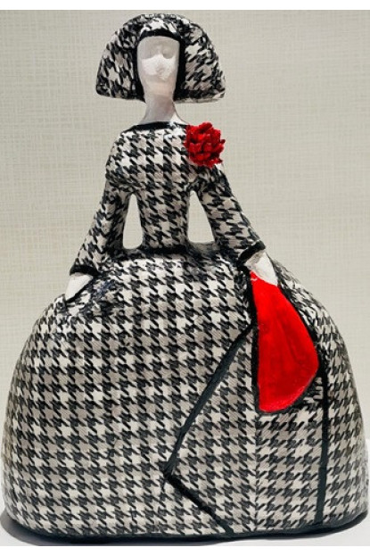 Figura Menina 22cm hecha artesanal con papel cartón piedra