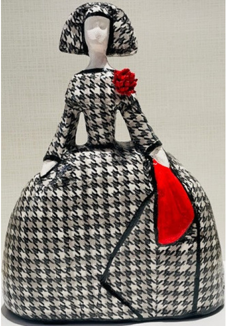 Figura Menina 22cm hecha artesanal con papel cartón piedra
