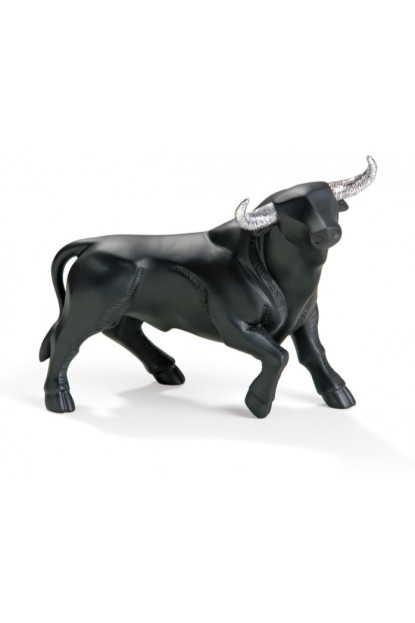 Figura de porcelana Nadal, Toro Negro 