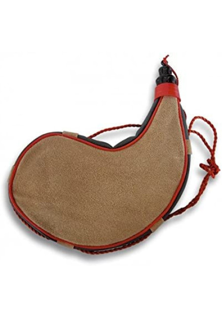 Bota de vino curva, hecha de piel 1,5 litro. Hecha en España