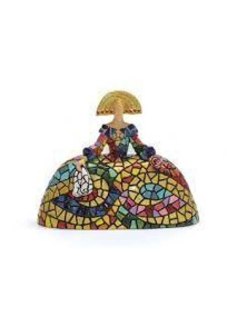 \r\n\r\nFigura Menina Carnival 20,5cm, hecha en\r\n\r\nCerámica y Resina
