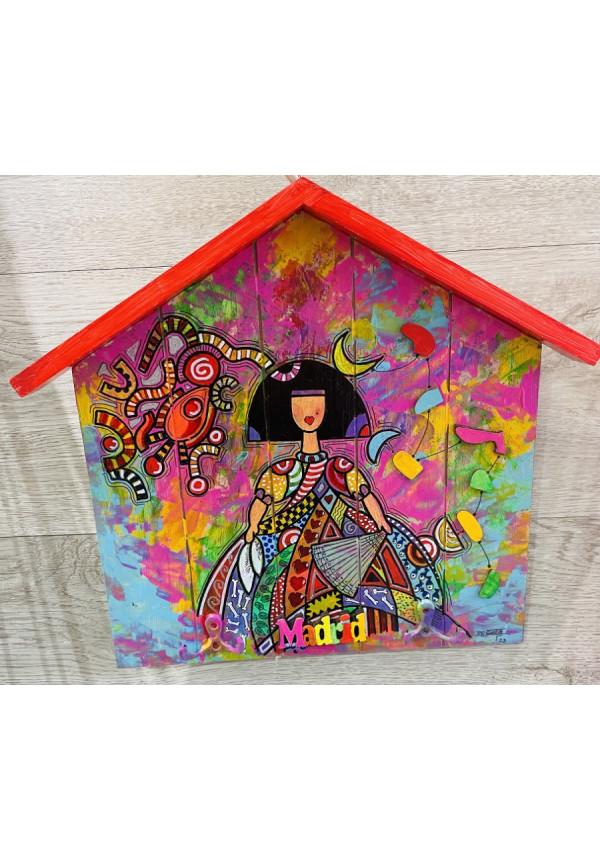 Fachada de madera pintada a mano con Menina. Para colgar. Obra original Ergueta 