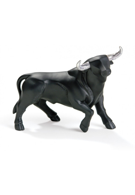 Figura de porcelana Nadal, Toro Negro mediano